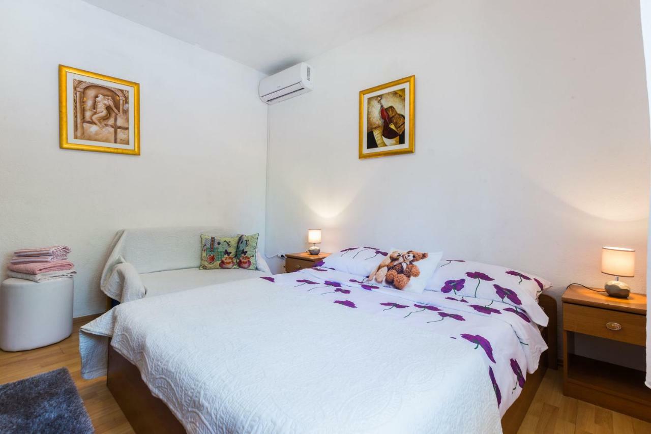 Holiday Home Flora Zadar Exterior foto